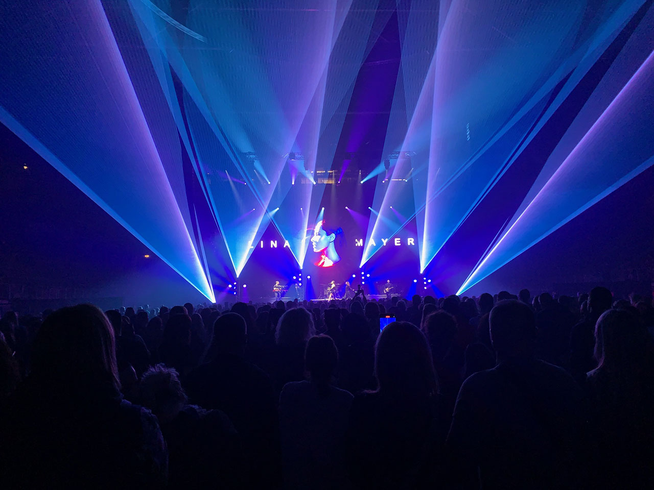 Lina Mayer Laser Show